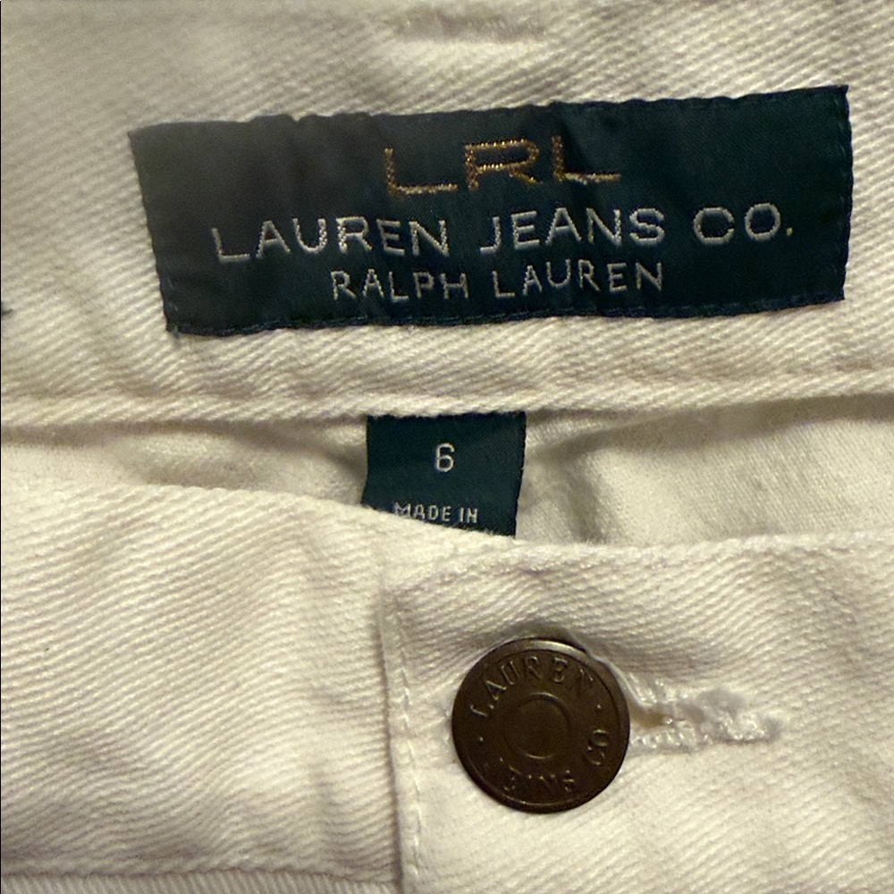 Ralph Lauren White Denim Jeans with Branded Button - Picture 3 of 6